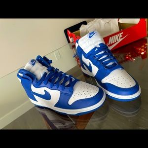 Mens Nike dunks new never worn 100% authentic